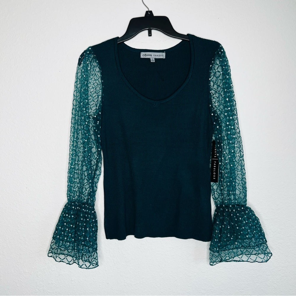 NWT Absolutely Famous Green Top